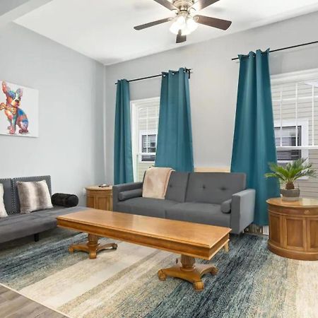 Recently Renovated Chic Durham Farmhouse Εξωτερικό φωτογραφία