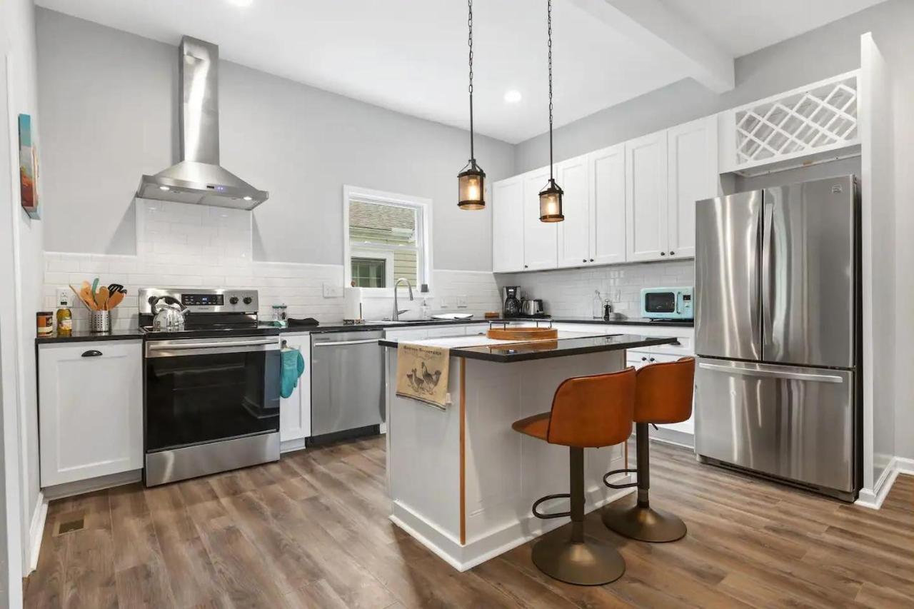 Recently Renovated Chic Durham Farmhouse Εξωτερικό φωτογραφία